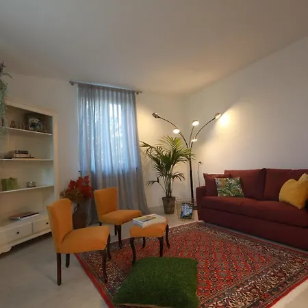 Corbezzolo فيلة